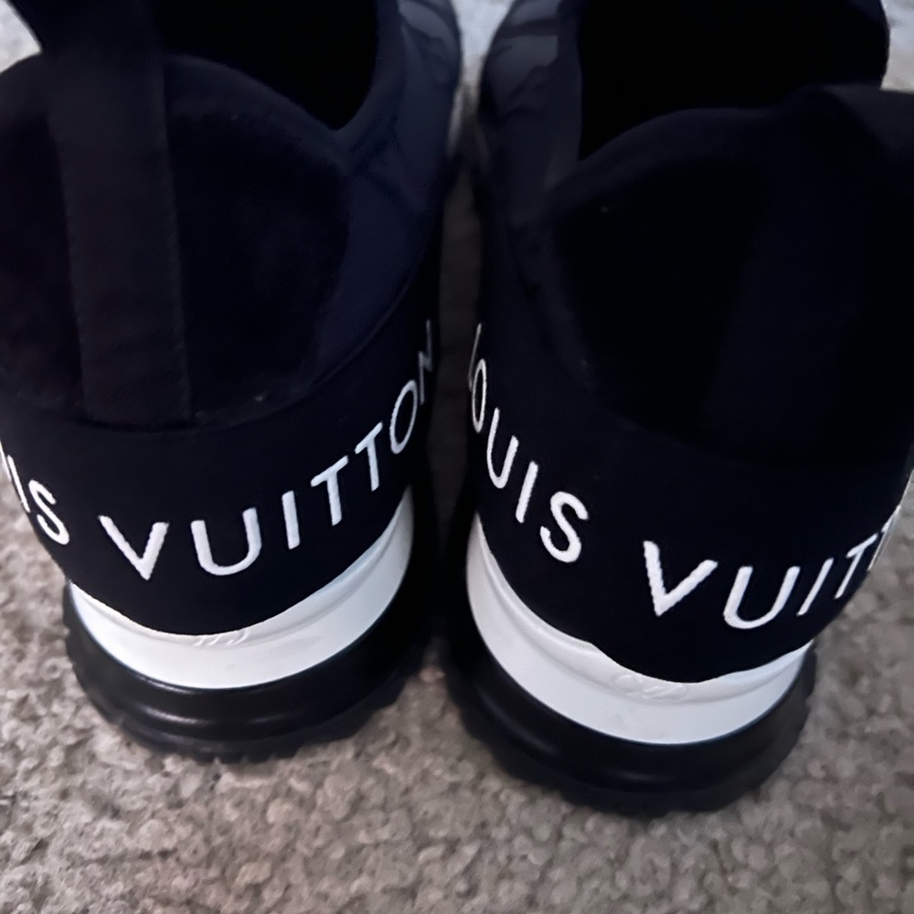 Authentic Louis Vuitton Sneakers